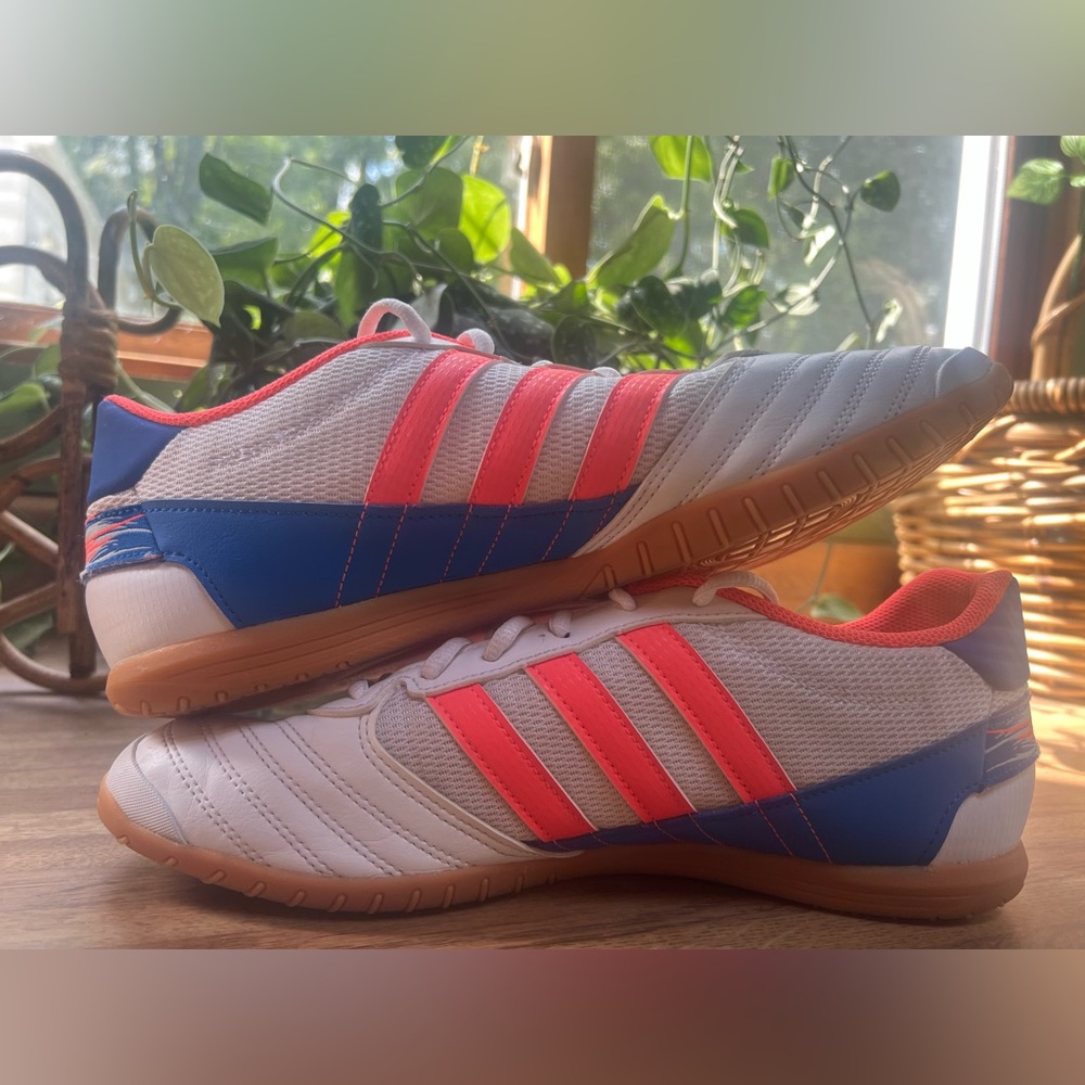 Adidas Super Sala Soccer Shoes | Men’s Sz 9.5| White/Coral/Blue | FV2560